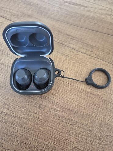 klaviatura qiymeti: Б/у Беспроводные (Bluetooth) Наушники, Samsung, цвет - Белый