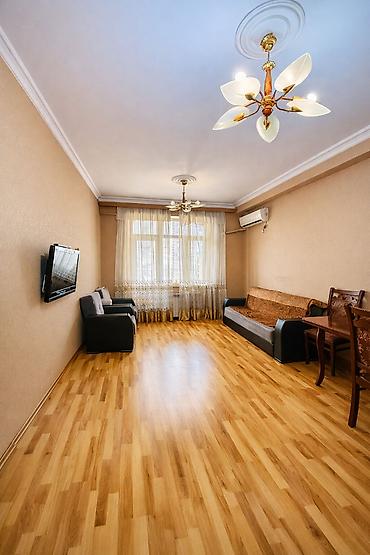Mənzillər: 2 otaqlı, Yeni tikili, m. Nəriman Nərimanov, 65 kv. m — 2