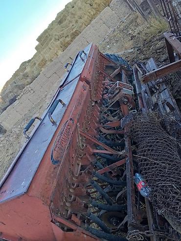 Тюковые пресс-подборщики: Трактор МТЗ 80 шаймандары менен сатылат жакшы абалда — 7