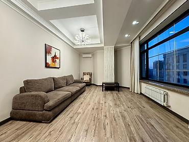 For rent 1 bedroom apartment next to Erkindik Boulevard, at 120