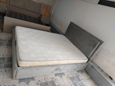 yataq otagi mebel: İkinəfərlik çarpayı, Bazalı, Matras ilə, Siyirməsiz