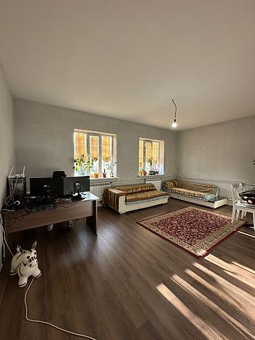 Продажа коттеджей и домов: 💎СРОЧНО ПРОДАЕТСЯ ДОМ 🏢Комнат: 4 🏘️Микрорайон: Ак-Ордо 3 📊Состояние — 6
