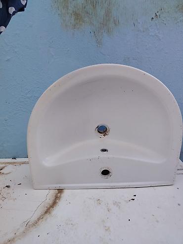 tulpan sekilleri: Divar tipli yarımdairəvi hamam lavabosu və ayaq pedestalı Məhsul — 3