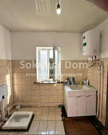 Продажа коттеджей и домов: 🏠Продается дом в с. Сокулук от трассы 200 метров, верхняя зона 🟡 — 8