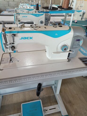 я ищу швейная машина: Швейная машина Jack, Компьютеризованная, Полуавтомат