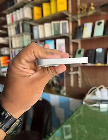 yığılma ayfonlar: IPhone 13, 128 GB, Ağ, Zəmanət, Simsiz şarj, Face ID — 4
