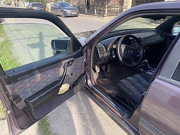 masinlar vaz: Mercedes-Benz C 180: 1.8 l | 1995 il Sedan — 3