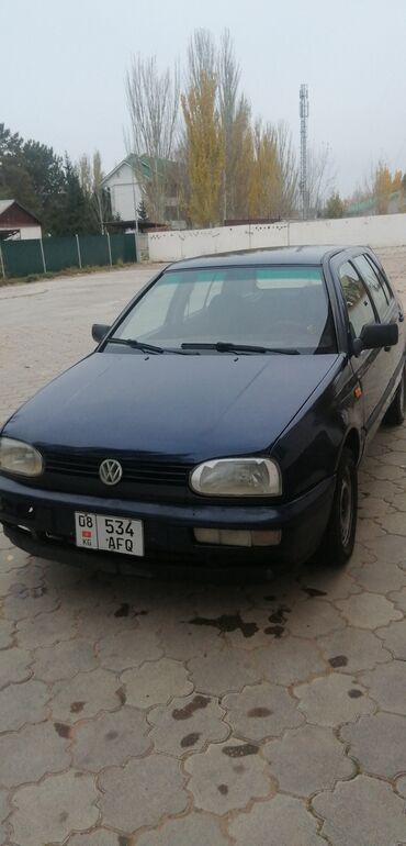 Volkswagen: Volkswagen Golf: 1993 г., 1.6 л, Механика, Бензин, Седан