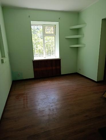 Продажа коттеджей и домов: Сдается дом: 2 спальные комнаты, 2 гостиные, кухня, санузел — 14