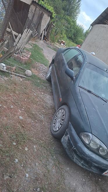 фораннер 2018: Toyota Avensis: 1998 г., 1.6 л, Механика, Бензин, Седан — 5