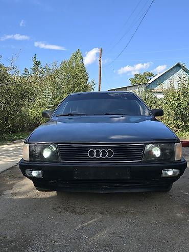 Audi 100: 1988 г., 2.3 л, Механика, Бензин, Седан