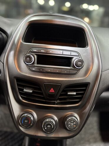 Chevrolet: Chevrolet Spark: 2018 г., 1 л, Автомат, Бензин, Хэтчбэк — 7