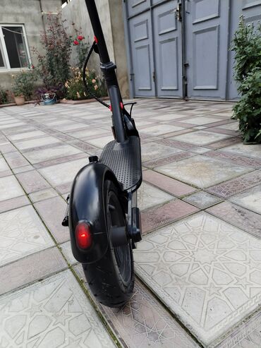 Elektrikli samokatlar: Elektrik skuter – ST-350 - Qatlanan dizayn: Asan daşınma və saxlanma — 6