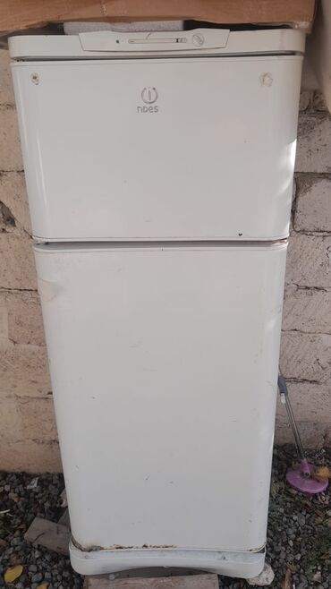 siemens soyuducu: Aynur92👑kod7542 Qiymet:150 Azn Soyuducu satilir Olcu 1.40x60