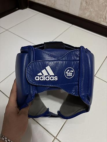 Перчатки: Набор экипировки для бокса/кикбоксинга Состав: - Боксерские кроссовки — 9