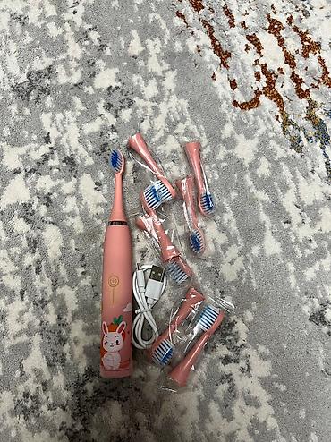 набор кистей: Детские электрические зубные щетки 🪥 В наборе usb зарядка + 8 насадок — 4