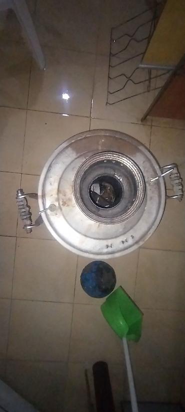 samovar 10 litre: Köhnə tipli metal samovar – kömür/odunla işləyən model, tam əla — 3