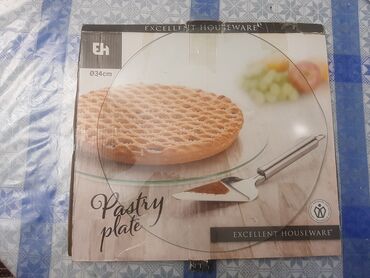 quzu keks qabi: Tort və şiriniyyat qabı, Şüşə