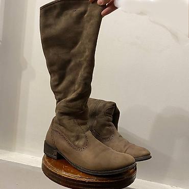 Сапоги: Женская обувь 7 пар. Высокие женские сапоги 1) Темно-коричневые — 5