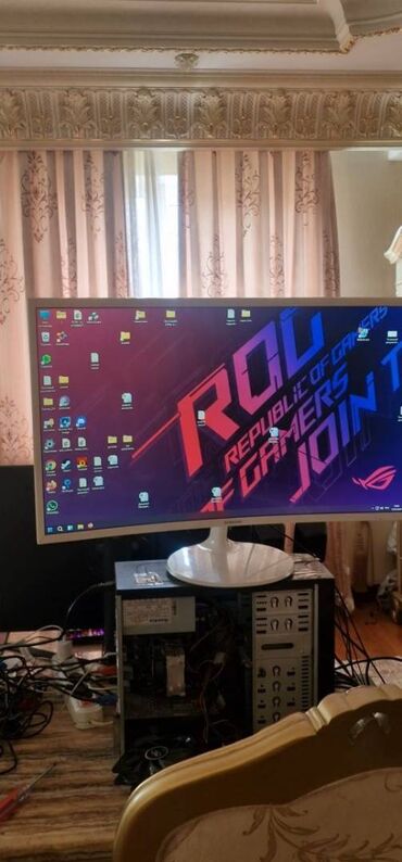 Мониторы: Samsung manitor 32 curved ekran. Ela veziyyetde. Problemsiz