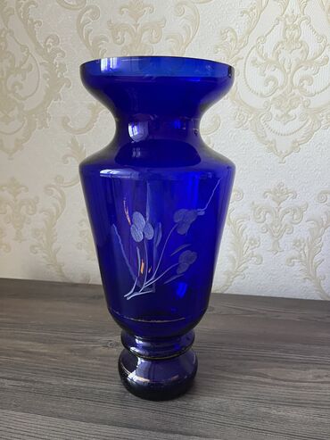 Vazalar: Bir vaza — 7