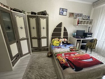 Спальные гарнитуры: Детская комната с мебелью в комплекте. Включает в себя кровать с