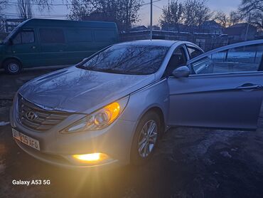 Hyundai: Hyundai Sonata: 2011 г., 2 л, Газ, Седан