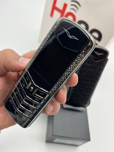 telefon ekranı: Vertu Aster, rəng - Qara, Düyməli