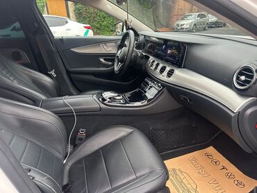 Avtomobil salonu üçün digər detallar: Mercedes-Benz 777, 2019 il, İşlənmiş — 2