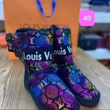 Ostala ženska obuća: Rasprodaja, dostupni brojevi obeleženi na slikama
Cena 3100 din — 10