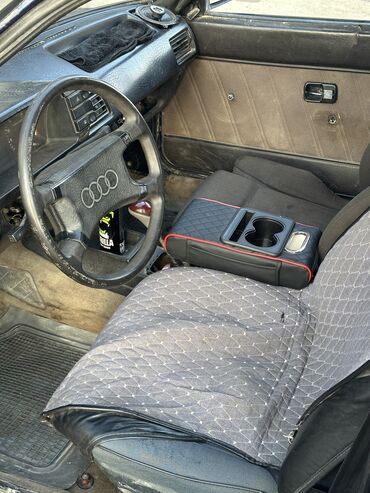 автомобили в расрочку: Audi 80: 1985 г., 1.8 л, Механика, Бензин, Седан