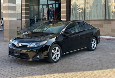 хюндай саната 2010: Toyota Camry: 2011 г., 2.5 л, Автоматические, Бензин, Седан