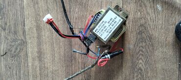 Dinamiklər və kolonkalar: Basovka sökülüb kimə ne lazmdi sa buyrub elqe saxlya biler — 10