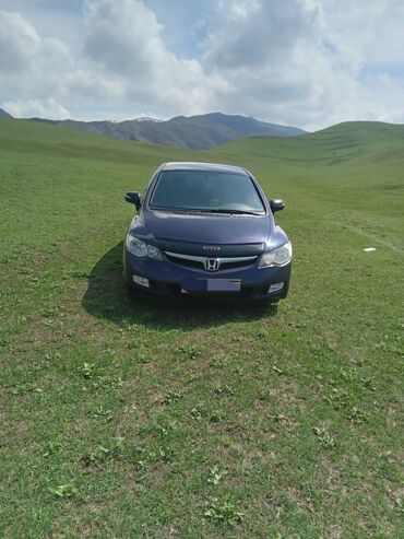 срочно продаю: Honda Civic: 2006 г., 1.8 л, Механика, Бензин, Седан