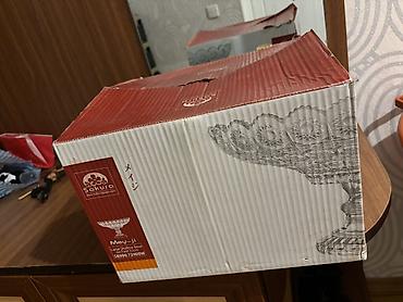 coca cola stəkan: Meyvə qabı satılır. Həcmi böyükdür. Sınığı falan yoxdu tək altı çıxıb — 3