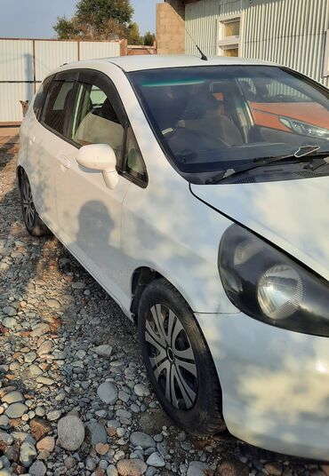 без мотора: Honda Fit: 2001 г., 1.3 л, Вариатор, Бензин, Универсал