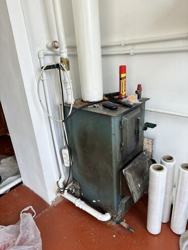 газовая кател: Твердый котел рассчитан на 150 м2 вместе с дымоходом отдам