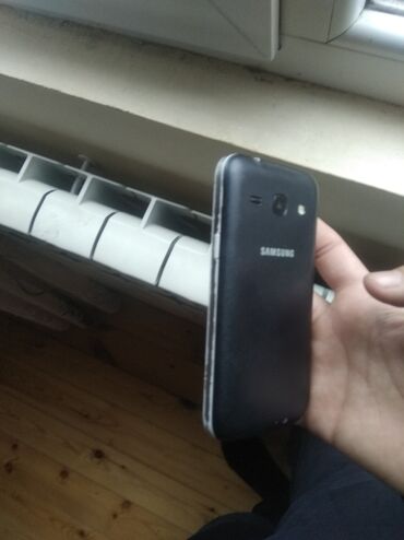 j1 qiymeti: Samsung Galaxy J1 | İşlənmiş | 4 GB | rəng - Qara | Sensor