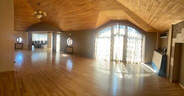 Həyət evləri və villaların satışı: Şəhər mənzərəsinə açılan balkonları olan möhtəşəm fasadlı 4 mərtəbəli — 16