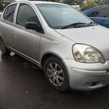 Toyota: Toyota Vitz: 2004 г., 1.3 л, Автомат, Газ, Хэтчбэк