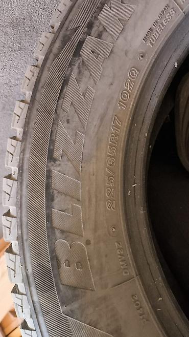Шины: Шины 225 / 65 / R 17, Зима, Б/у, Пара, Внедорожные (АТ/МТ), Япония, Bridgestone — 2