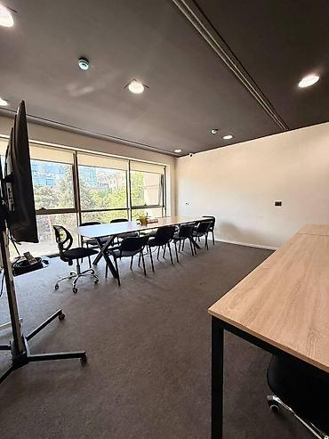 Kommersiya daşınmaz əmlakı: İcarəyə verilir 1 otaqlı ofis 35 m², 28 May m. Daha 7 şəklə bax — 2