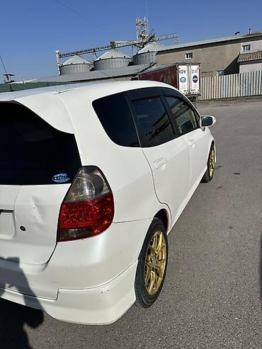 Honda: Honda Fit: 2003 г., 1.5 л, Вариатор, Бензин, Хэтчбэк — 5