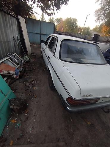 e55 amg w210: Mercedes-Benz W123: 1983 г. — 8