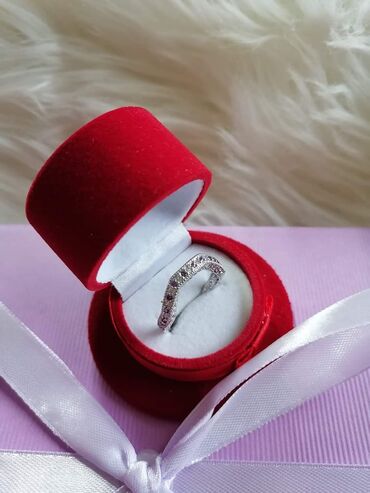 Prstenje: Cena 1200din — 16