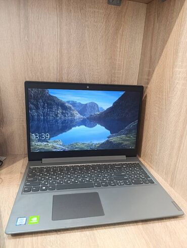 Lenovo: Lenovo 15.6 ", Intel Core i3, 256 GB