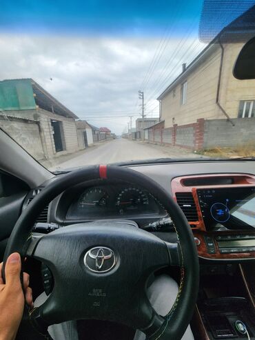 машиналар арзан: Toyota Camry: 2004 г., 2.4 л, Механика, Бензин, Седан