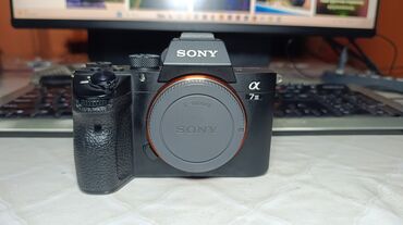 камера задняя: Sony a7 iii тушка сатылат аккумулятор зарядниги менен. Минимум 76000