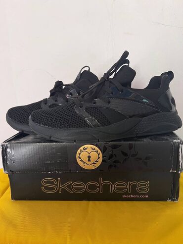 обувь термо: Кроссовки Skechers оригинал, 36-36,5 размер, заказывала с официального
