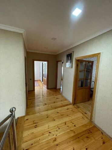 Həyət evləri və villaların satışı: 9 otaq, 300 kv. m — 12